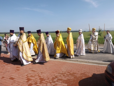 4 Крестный ход  в с.  Августово.JPG